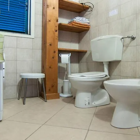 House Sunrise Sperlonga- Giardino-50m Mare-park Gratuito E Portico *