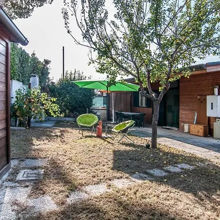 House Sunrise Sperlonga- Giardino-50m Mare-park Gratuito E Portico Holiday home *