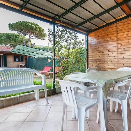 House Sunrise Sperlonga- Giardino-50m Mare-park Gratuito E Portico Holiday home