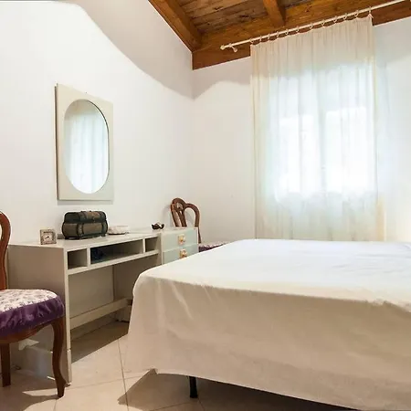 House Sunrise Sperlonga- Giardino-50m Mare-park Gratuito E Portico Holiday home Sperlonga